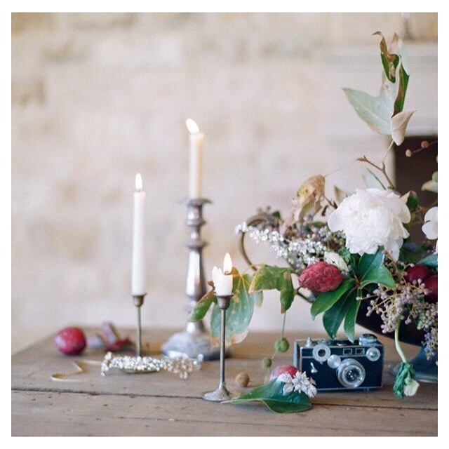 Family, European inspiration and lots of natural elements are up on the blog today. This story was one so dear to my heart and I cannot wait to share more with you next week! 📷 @elizabethmessina 
#inspiredtuesday #hhestyledshoot #lovestoriesbuildlegacies